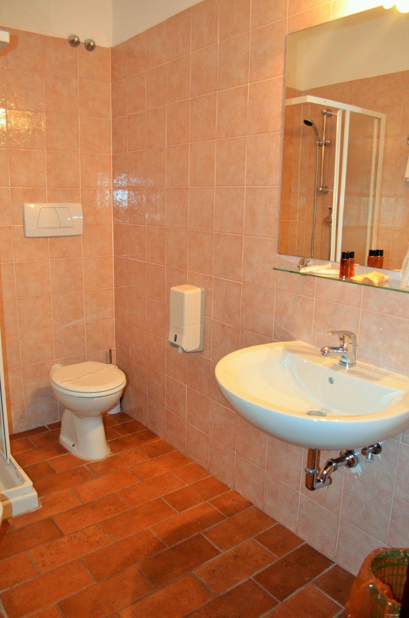 Hotel Oasi Neumann กอร์โตนา ภายนอก รูปภาพ